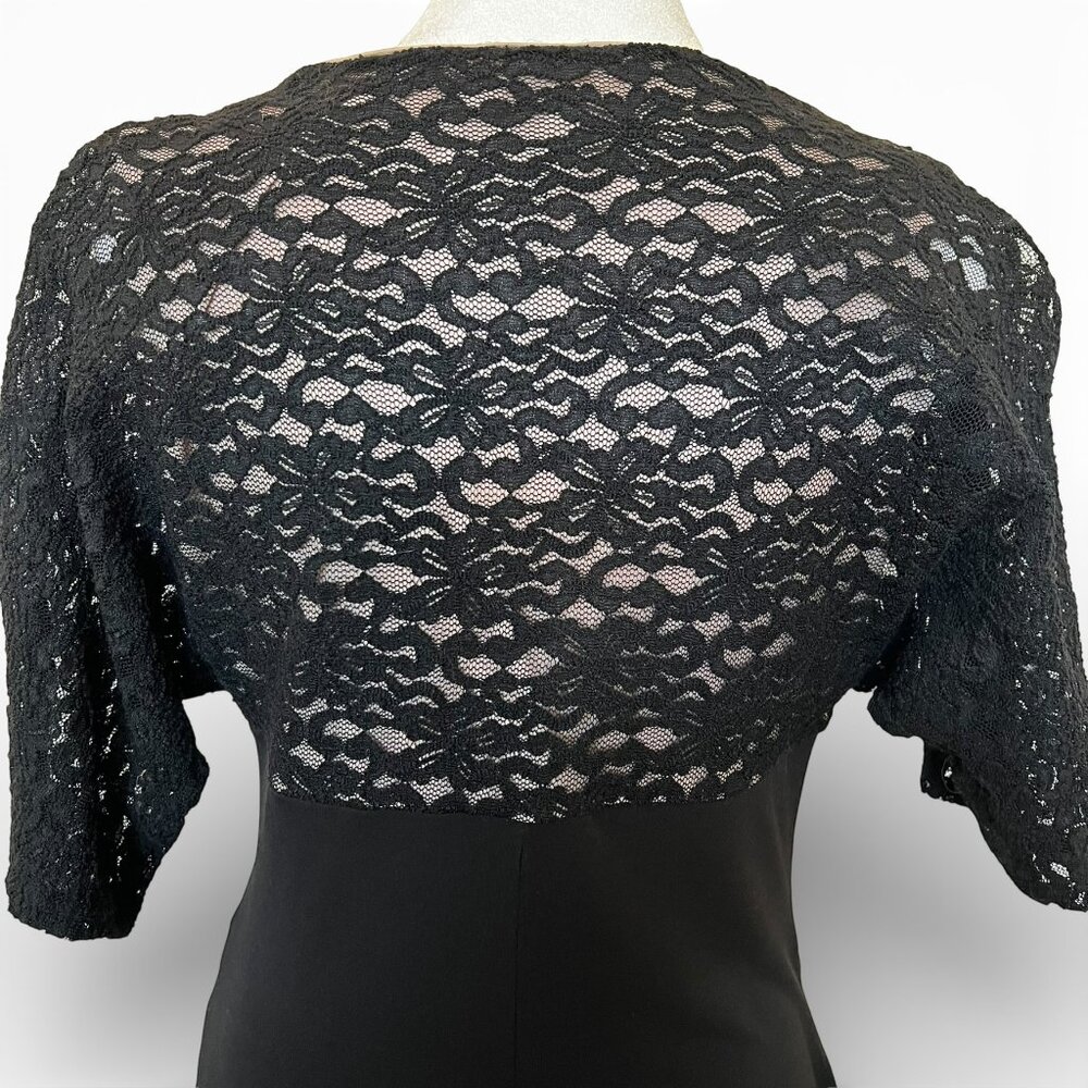 Little Black Dress LBD Size 8 Plunging Neckline Romantic Hourglass Wedding - Picture 4 of 14